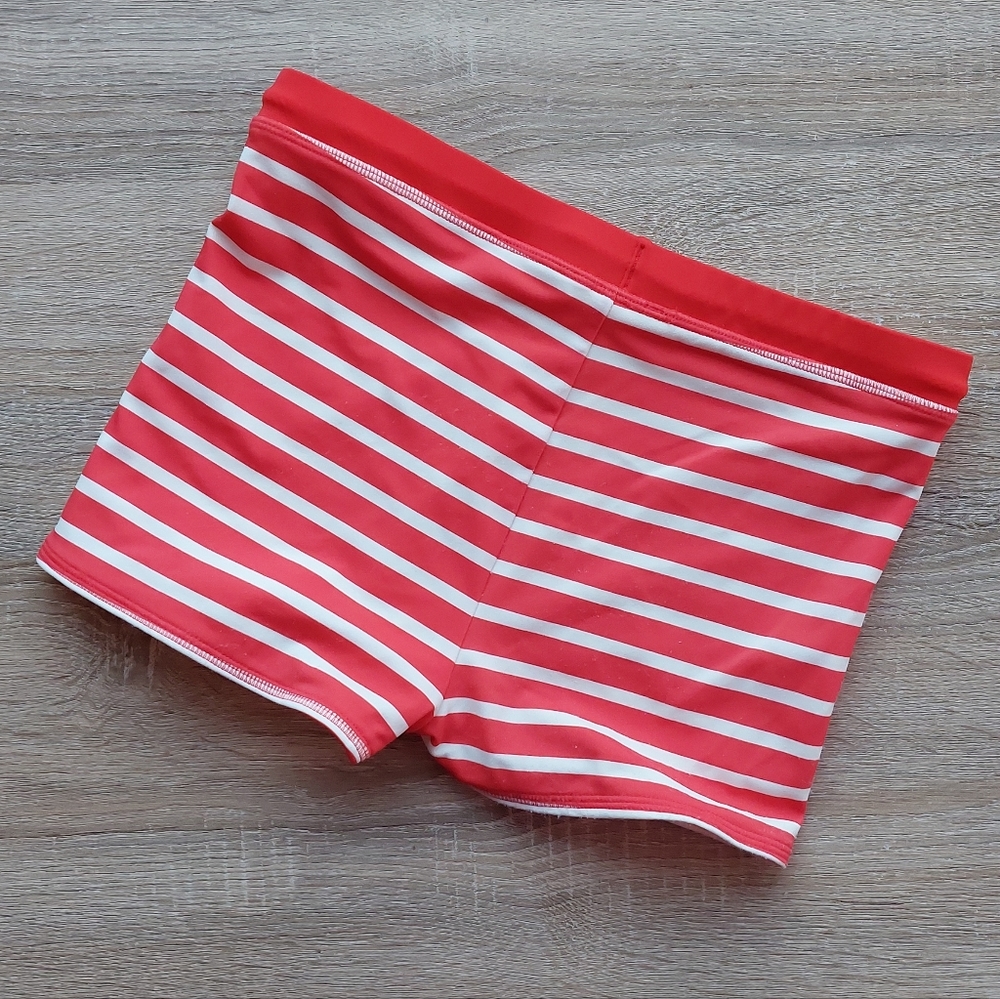 Mini Boden swim 🏊‍♀️ shorts 11-12 years - Picture 2 of 12